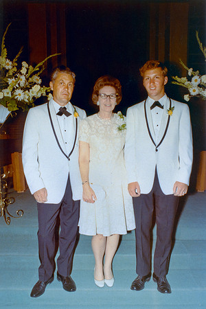 Scan1200dpi_Bill_Edie_ Crouse_Wedding_Prints_Page02_Slot01-Edit