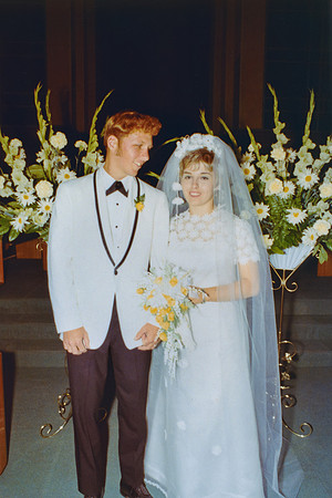 Scan1200dpi_Bill_Edie_ Crouse_Wedding_Prints_Page01_Slot01C-Edit