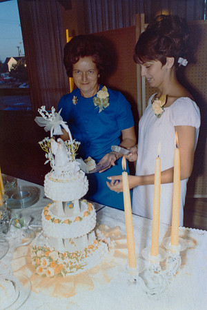 Scan1200dpi_Bill_Edie_ Crouse_Wedding_Prints_Page08_Slot01-Edit