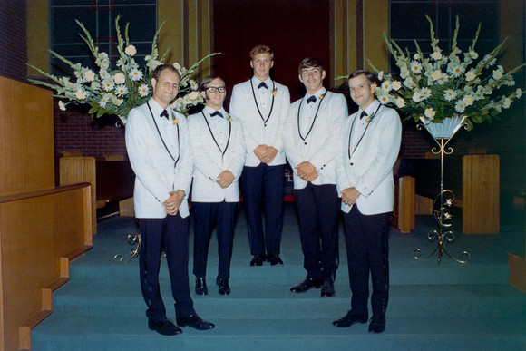 Scan1200dpi_Bill_Edie_ Crouse_Wedding_Prints_Page04_Slot01-Edit