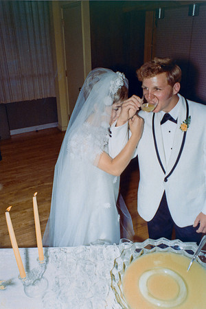 Scan1200dpi_Bill_Edie_ Crouse_Wedding_Prints_Page07_Slot03-Edit